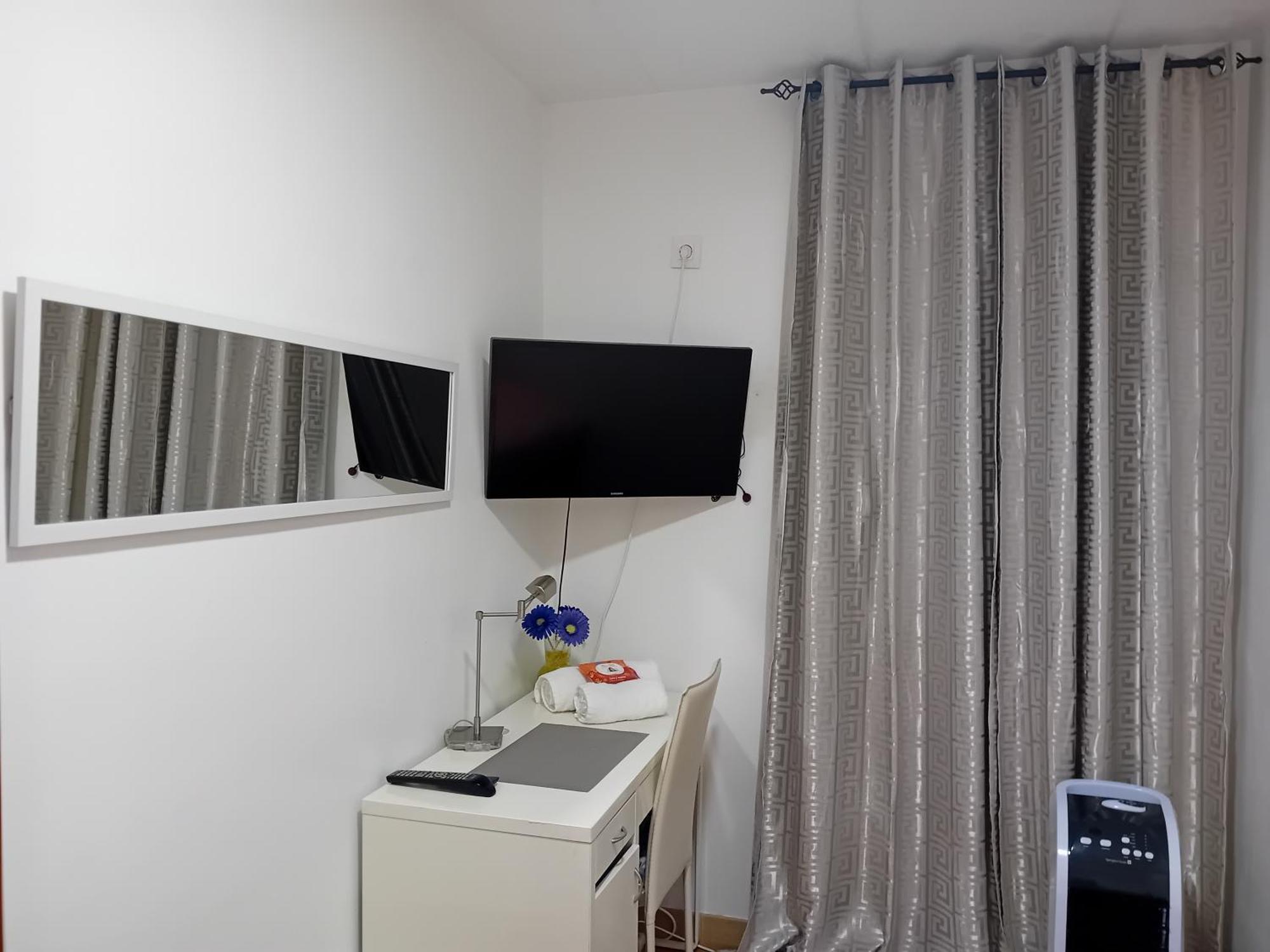 Apartamento Compartido Excelente Ubicacion El Prat de Llobregat Kültér fotó