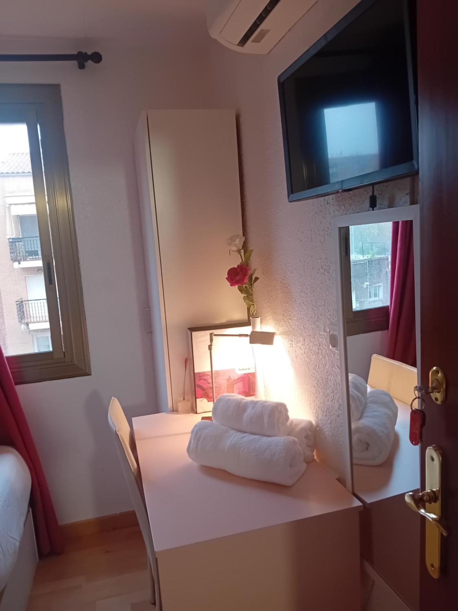 Apartamento Compartido Excelente Ubicacion El Prat de Llobregat Kültér fotó