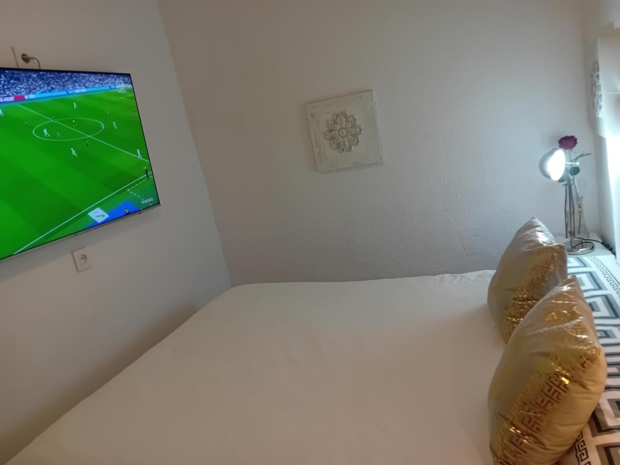Apartamento Compartido Excelente Ubicacion El Prat de Llobregat Kültér fotó